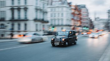 Was wäre, wenn … Großbritannien den Linksverkehr abschaffte?