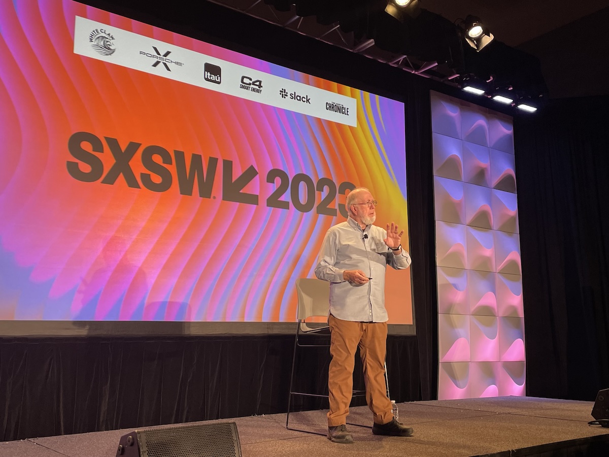„Optimismus kann man lernen.“ Interview mit Kevin Kelly | Christoph Koch